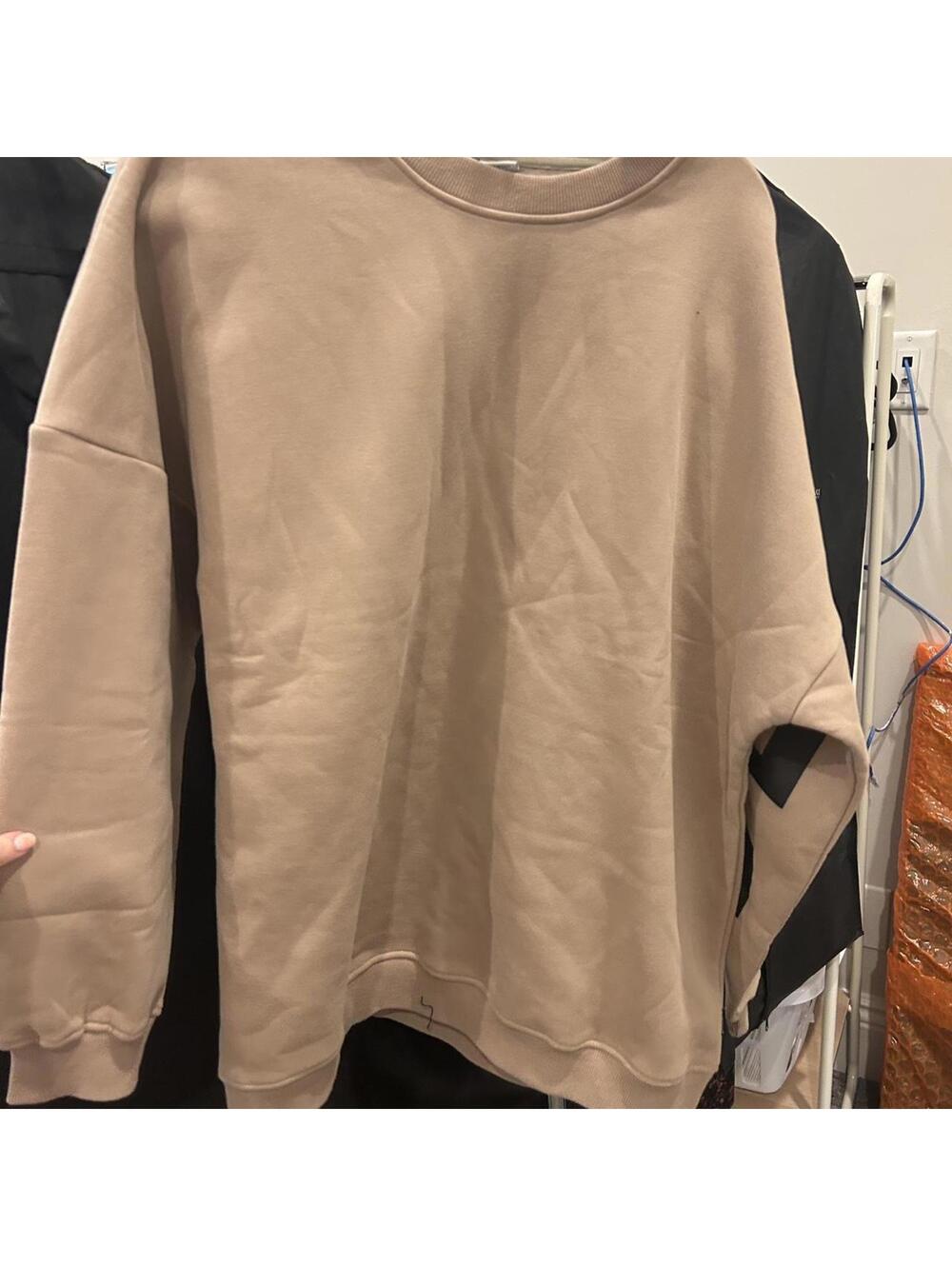 Blakely Women's Tan and Pink Sweatshirt Size L